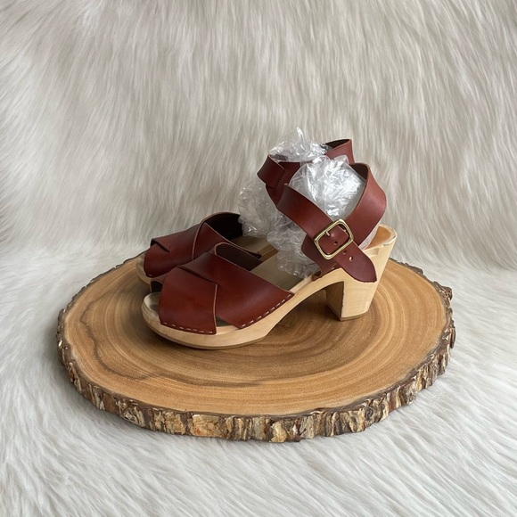 Bryr Emma leather cross over handmade high heel leather clogs - Picture 2 of 13